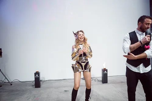 Kate Burningman — Födelsedagsfest, story 112