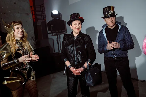 Kate Burningman — Födelsedagsfest, story 125