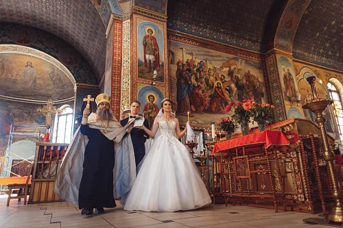 Tanya and Bogdan Wedding in church — фото 88
