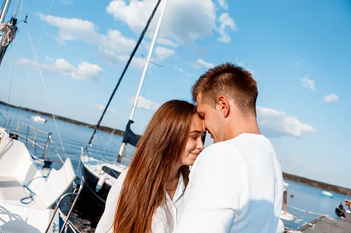 Engagement on a yacht Love Story — story 0004