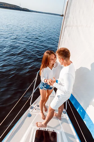 Engagement on a yacht Love Story — story 0022