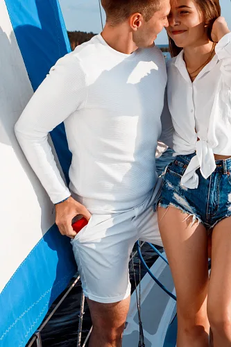 Engagement on a yacht Love Story — story 0027