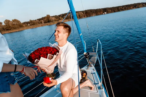 Engagement on a yacht Love Story — story 0033