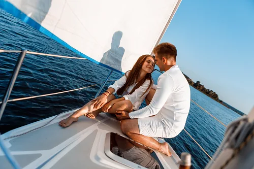 Engagement on a yacht Love Story — story 0052