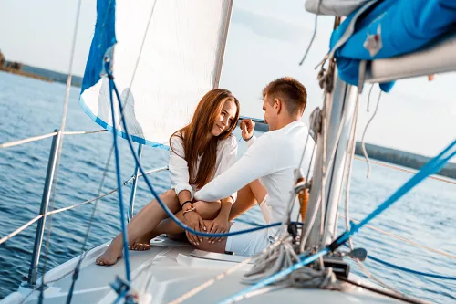 Engagement on a yacht Love Story — story 0053