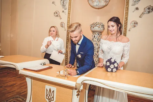 Irina and Artem Wedding story — story 0077